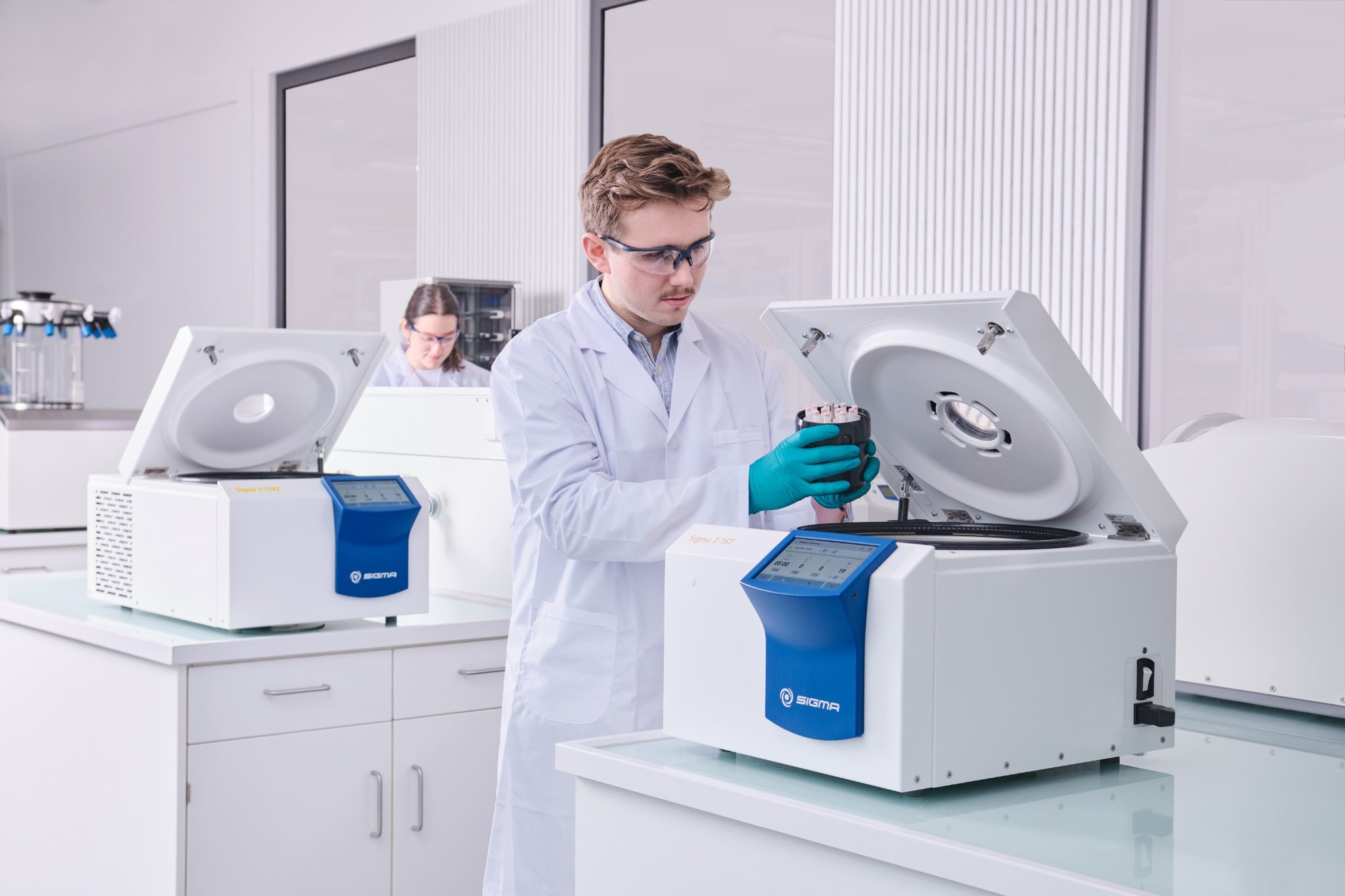 Sigma 3-17KT hűthető laboratóriumi asztali centrifuga