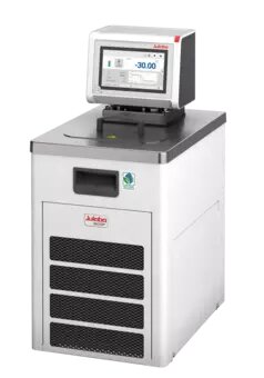 Julabo MAGIO MS-800F Refrigerated/heating circulator with natural refrigerant